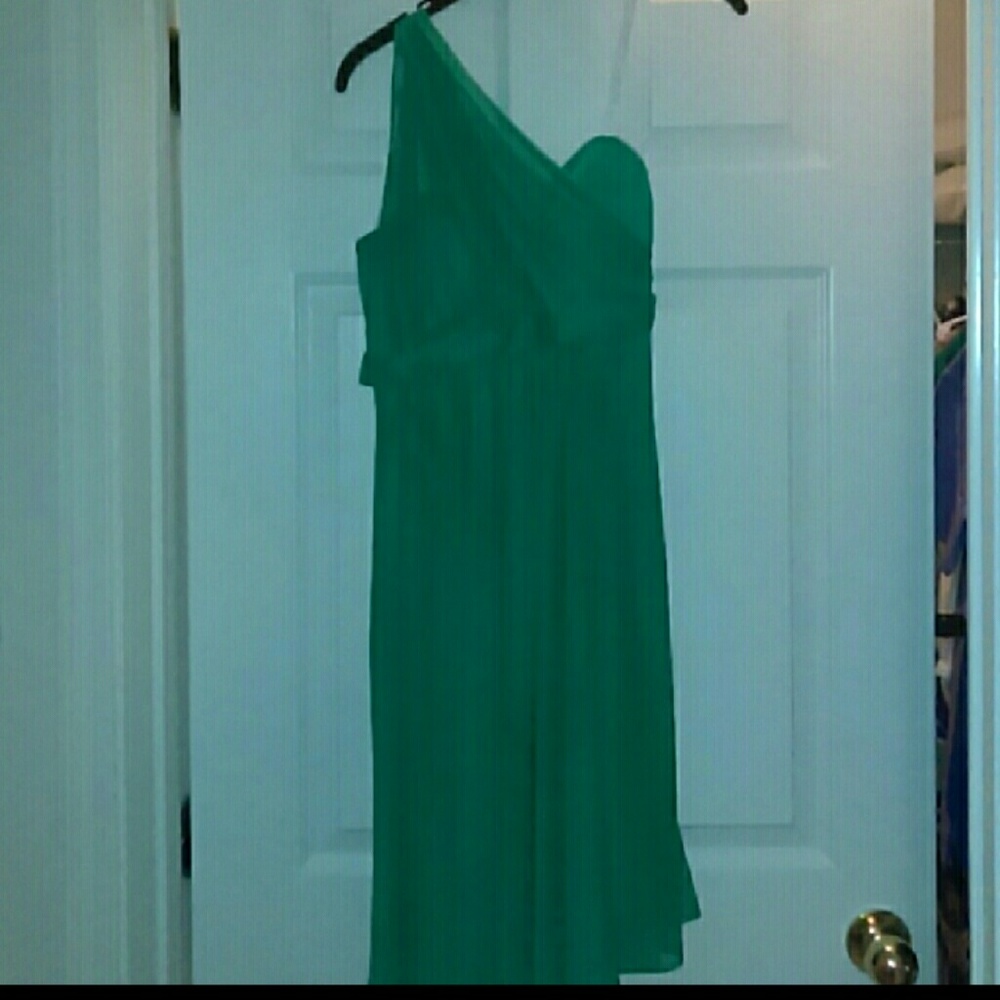 Emerald green bridesmaid dress